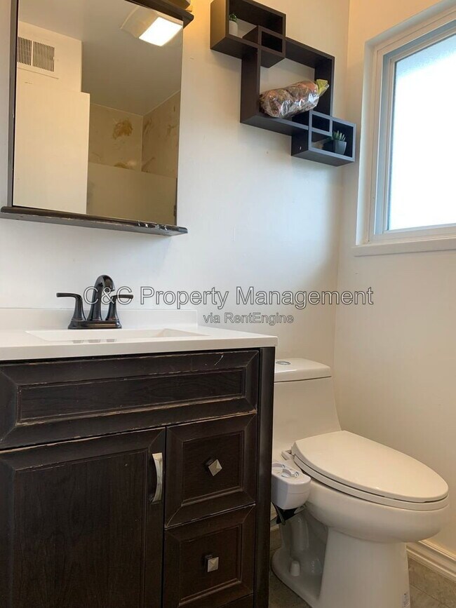 Building Photo - 21925 Vernetti Way