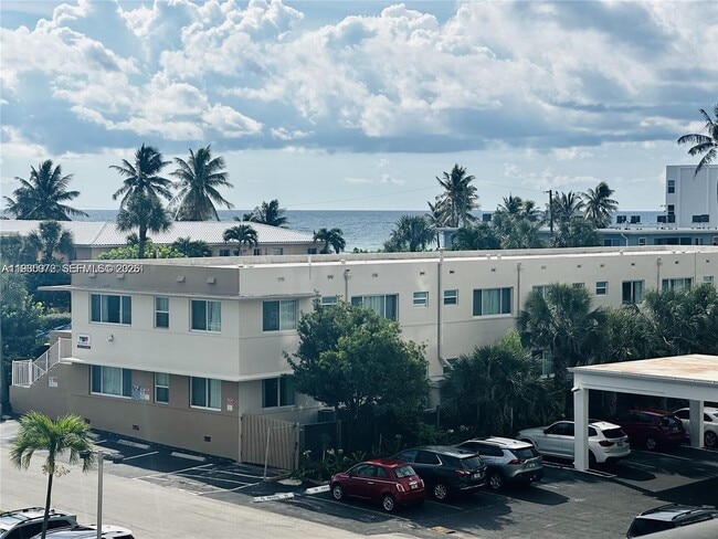 Building Photo - 1501 S Ocean Dr