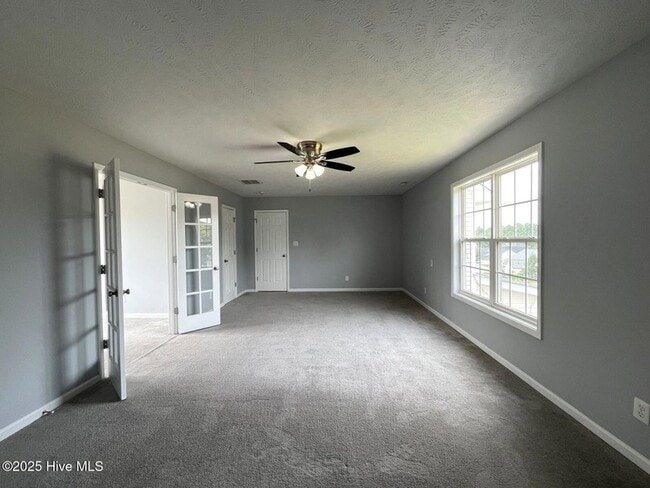 Building Photo - 1508 Thoroughbred Trail