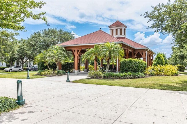 Building Photo - 212 Ficus St