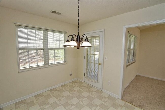 Building Photo - 2510 Fort Daniels Dr NE