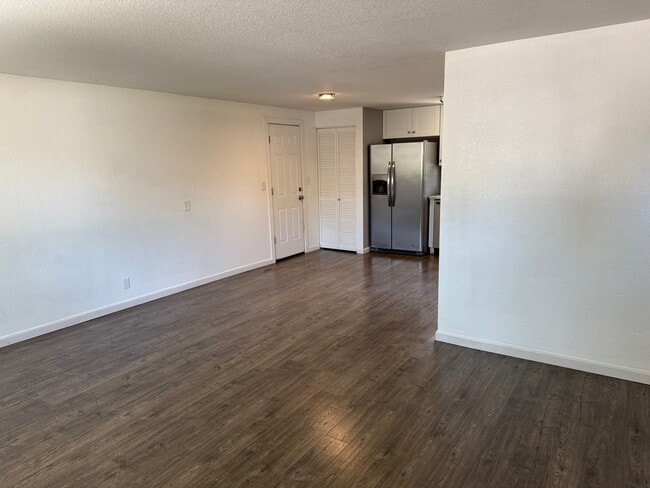 Building Photo - 1680 Luna Dr