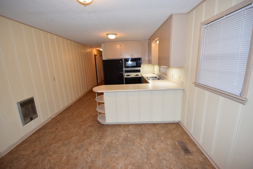 Building Photo - 26444 US Highway 72