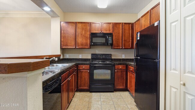 Building Photo - 1602 Baldwin Rowe Cir