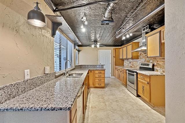 Building Photo - 26 Oakbrook Dr