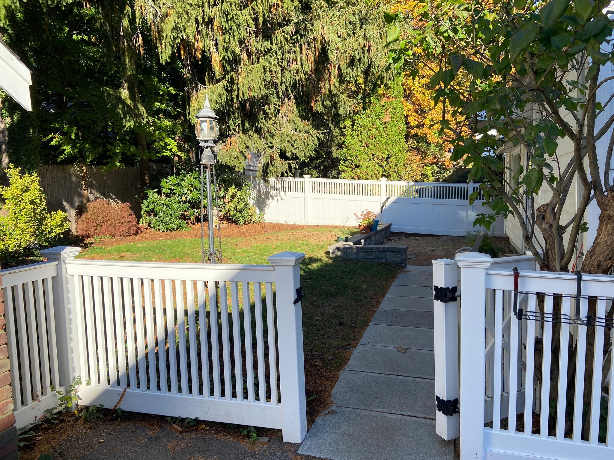Fenced in private yard - 27 Clearwater Dr