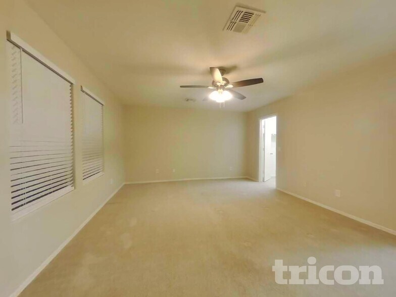 Building Photo - 17102 N 185th Ln