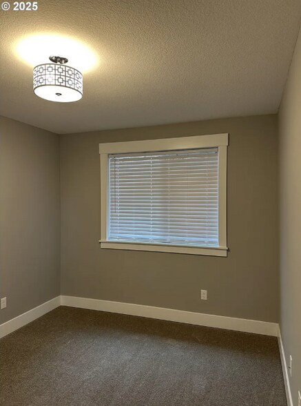 Building Photo - 3308 Q St