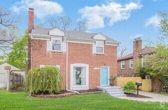 Building Photo - Adorable 3 bedroom home on the SE side!