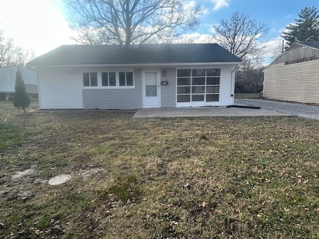 Building Photo - LIMITED TIME***1/2 OFF DEPOSIT**