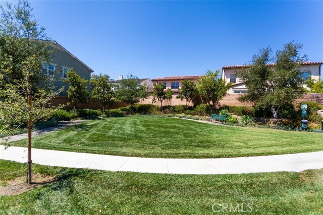 Building Photo - 54 Clifford