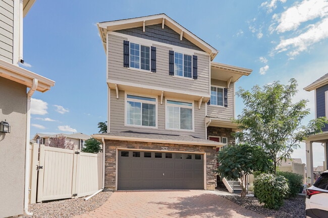 Building Photo - $2,795.00 - 3 Bedrooms, 2.5 Bathrooms, Sin...