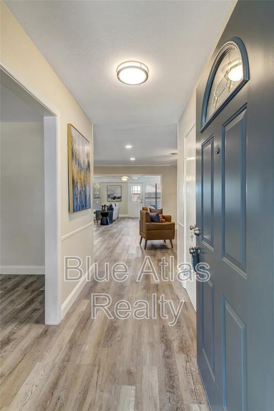 Building Photo - 1712 Dakar Rd W