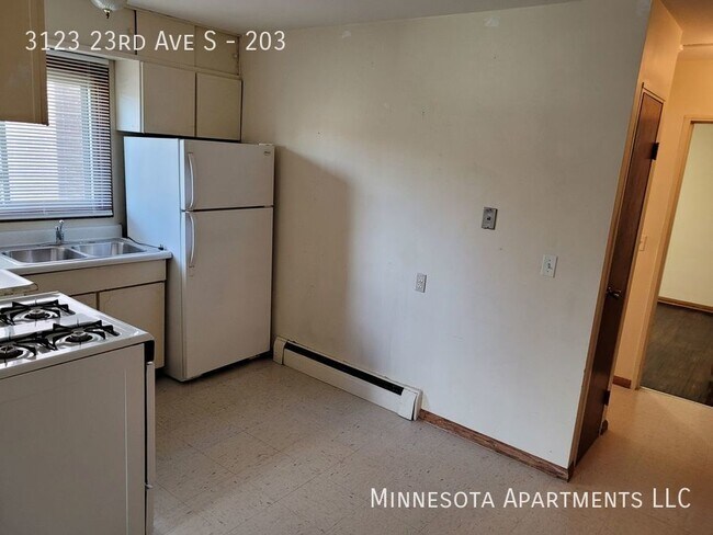 Building Photo - 1 Bedroom Available with a Great Location!