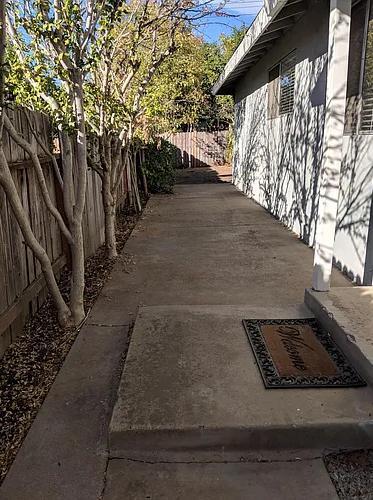 Building Photo - 6033 Rye Way