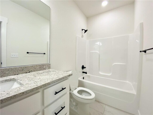 Building Photo - 730 Marianne St