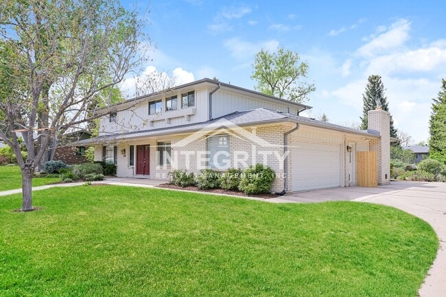 Building Photo - 5051 W Portland Dr