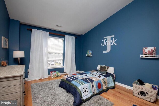 Building Photo - 1811 Adams Way