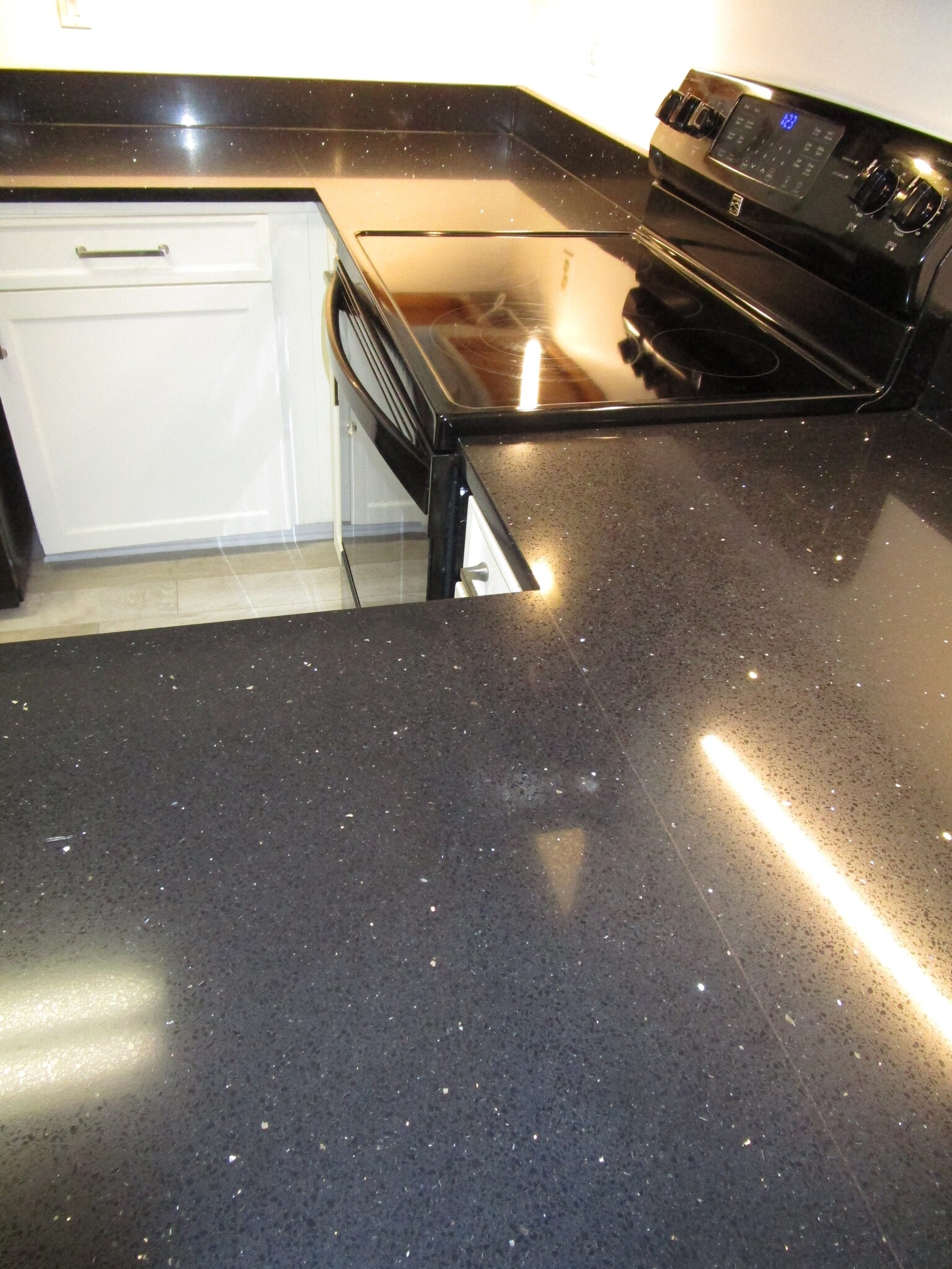 kitchen quartz top - 2100 Langston Blvd