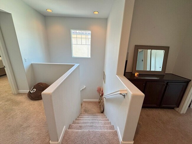 Building Photo - Beautiful House in Wolfcreek- Close to Pec...