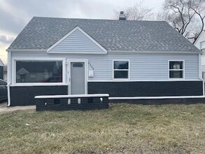 Building Photo - 2308 Wilson St