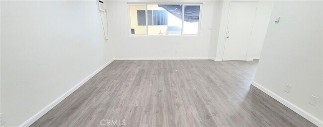 Building Photo - 1417 S Greenwood Ave