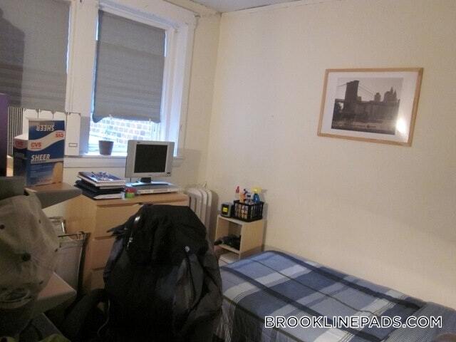 Building Photo - 72 Egmont St