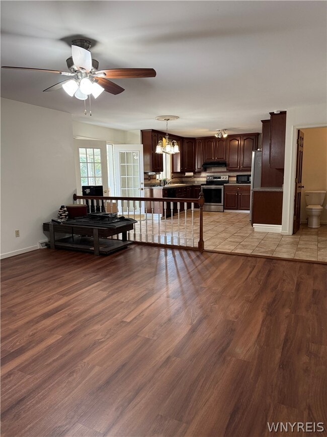 Building Photo - 34 Jenawood Ln