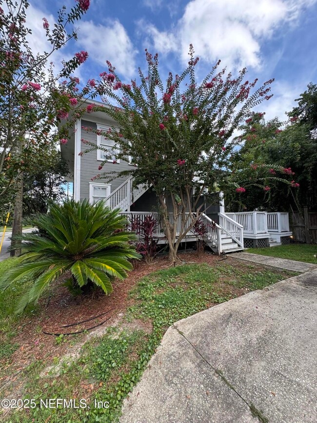 Building Photo - 2778 Herschel St