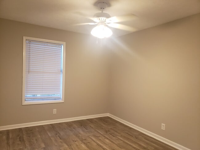 Building Photo - 6756 Willowbrook Dr