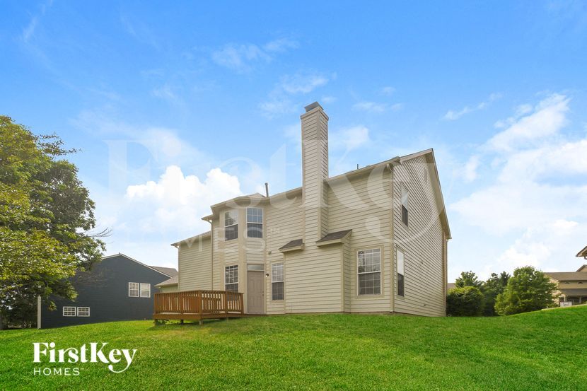 Building Photo - 9757 Scotch Pine Ct