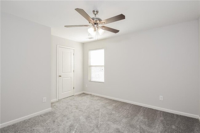 Building Photo - 47 Autumn Canyon Path SE