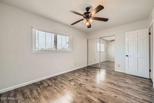 Building Photo - 6220 E Gold Dust Ave