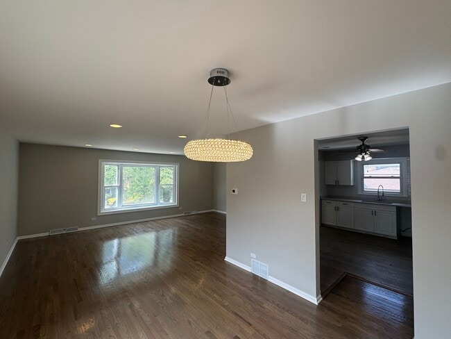 Building Photo - 14811 Minerva Ave