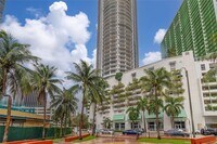 Building Photo - 1750 N Bayshore Dr
