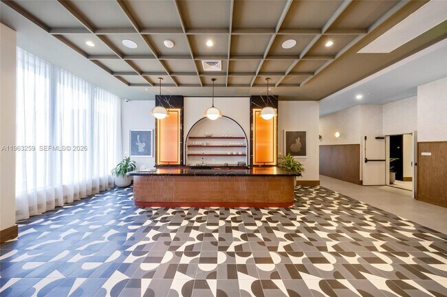 Building Photo - 11 NE 6th St