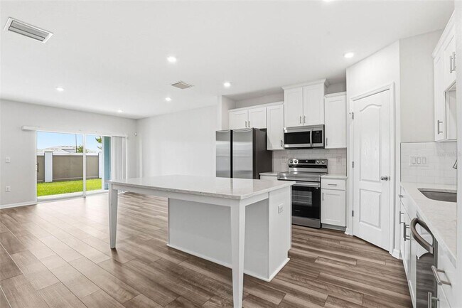 Building Photo - 10715 Ironwood Tree Wy