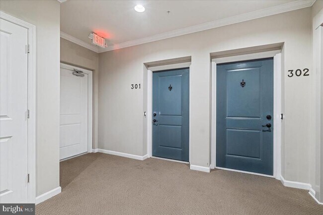 Building Photo - 6501 Walcott Ln