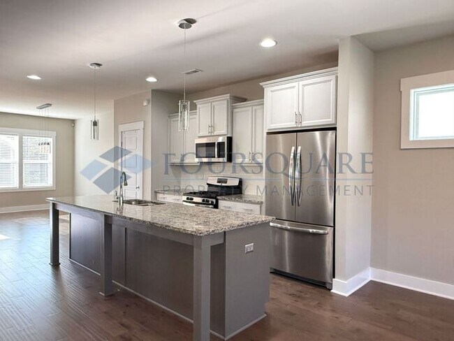 Building Photo - Lovely 3-Bedroom Home with Granite Kitchen, Office Nook & Finished Garage – Near Downtown Knightd...