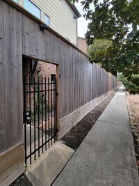 Building Photo - Stunning Corner Unit with Breathtaking Views!