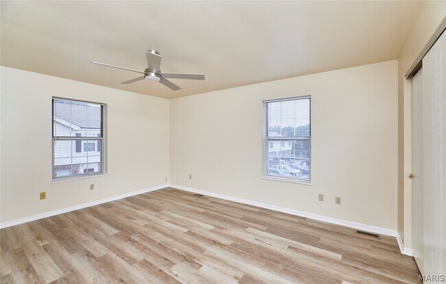 Building Photo - 61 Woodlake Ct