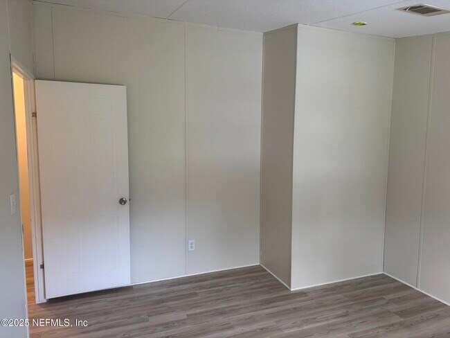 Building Photo - 54157 Ogilvie Rd