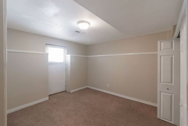 Building Photo - Cozy Basement Apartment in Orem