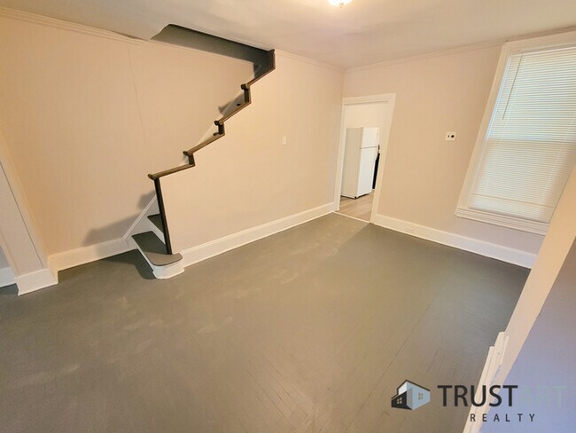 Building Photo - 4839 Merion Ave