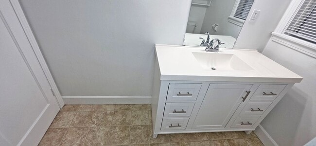 Building Photo - 3701 Laguna Way