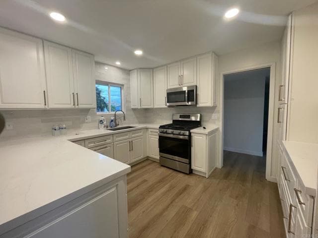 Building Photo - 972 Maria Way