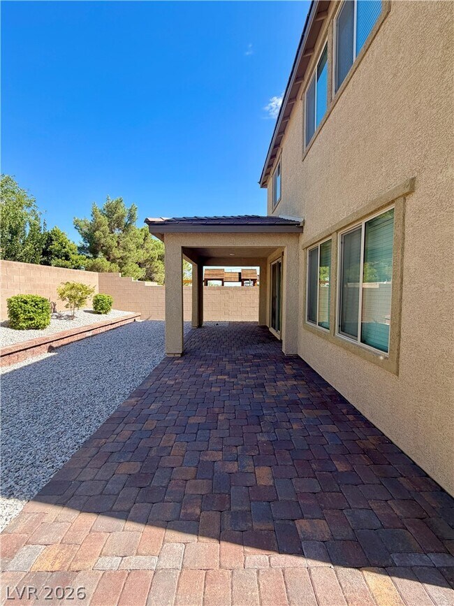 Building Photo - 11377 Sonny Miller Ct