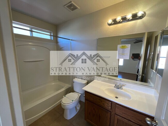 Building Photo - 11580 W Duran Ave