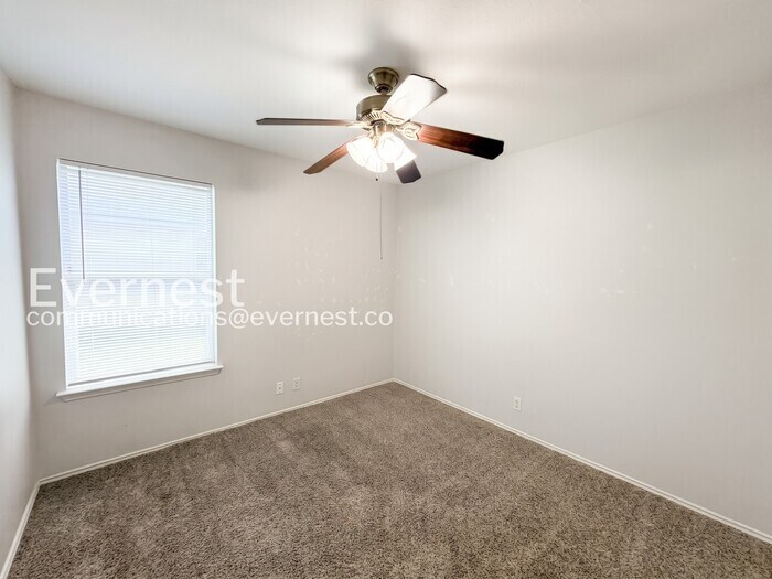 Building Photo - 742 Blair Ave