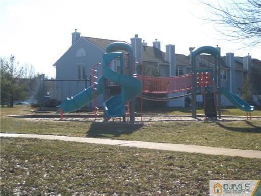 Building Photo - 9 Lisa Ct